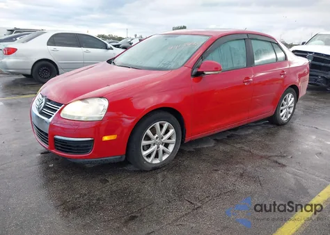 2010 Volkswagen Jetta Limited Edition из США, поврежденный, VIN 3VWRX7AJ3AM099394